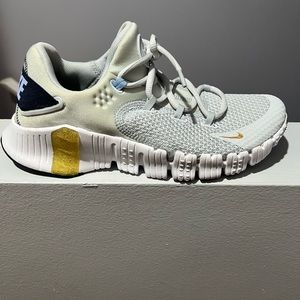 Nike Free Metcon size 9 great condition